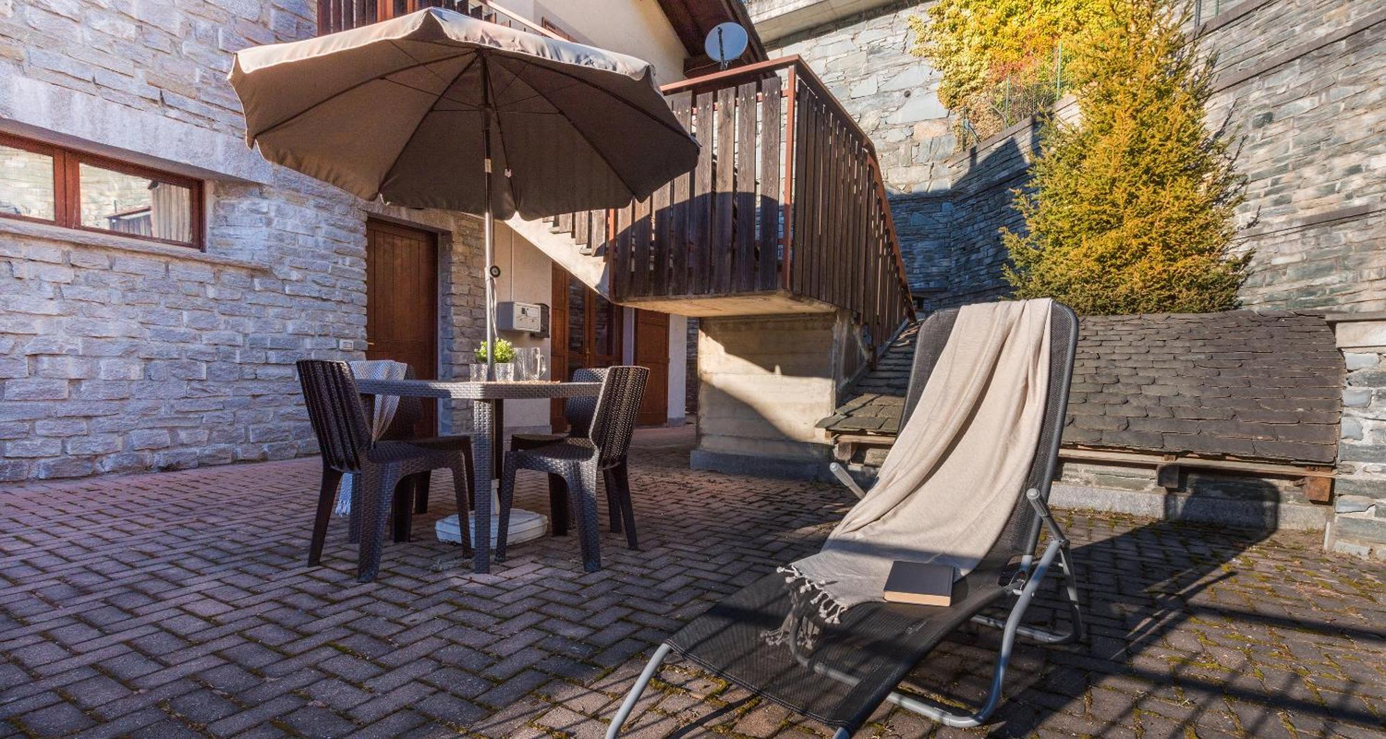 Lanterna Apartments Chiesa in Valmalenco Exterior photo